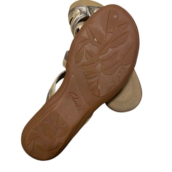 Clarks Ada Lilah Sandals 7 EU 37.5 Gold Leather Flat Slide Comfort Summer Casual - Picture 3 of 5